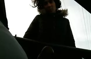 XXX ஹிஜாப் பெண் யோனியின் மென்மையான, ஈரமான மார்பில் கொடுத்தாள்