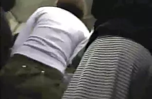 XXX நாடிகா தனது கழுதையை அம்பலப்படுத்துகிறார்