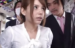 XXX நண்பர்கள் நீண்ட மற்றும் கடினமான சண்டை கட்டப்பட்ட, உதவியற்ற பெண்