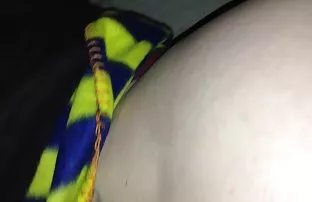 XXX அவள் கேங்பாங்கை விரும்புகிறாள்