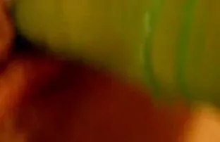 XXX சாதாரண தோற்றம் கொண்ட ஒரு பெண்