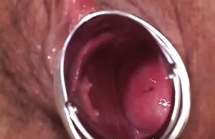 XXX செயலாளர் மயக்கினார்