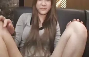 XXX ஒரு மனிதன் மற்றும் இரண்டு வண்ணமயமான ஹைஃபர்ஸ் போல்ட்