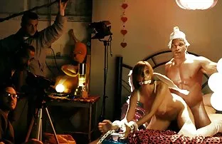 XXX குஞ்சு நடனமாடியது