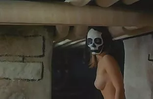 XXX தாடியில் நரை முடி ...