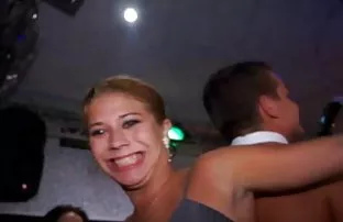 XXX நிர்வாண மரியா பாதையில் செல்கிறார்