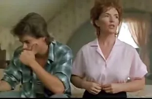 XXX சிறுத்தை ஒரு கால் துளையுடன்