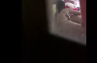 XXX வெப்கேமில் அதிக மார்பகங்கள் காண்பி