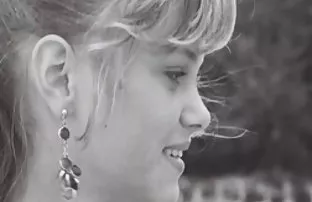 XXX ஒரு காதலனுக்கு போன் செய்தார்