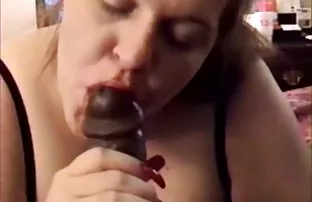 XXX நான் ஒரு ஆப்பிரிக்காவை ஒரு பெரிய குடத்துடன் பார்க்க அழைத்தேன்