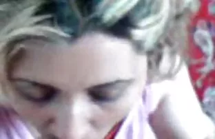 XXX பிட்ச் வழக்கமாக கறுப்பின அயலவருடன் கணவனை ஏமாற்றுகிறார்