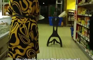 XXX ஒரு மெல்லிய பதினெட்டு வயது குஞ்சு அவளது ஃபேக்கரைப் பார்க்க வந்தது