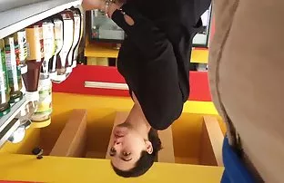 XXX லெஸ்பியர்களுடன் தனியார் வீட்டில் பேங்