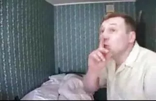 XXX மாணவர் ஜென் ஒரு ஆபாச நடிப்பில் நன்றாகப் பழகினார்