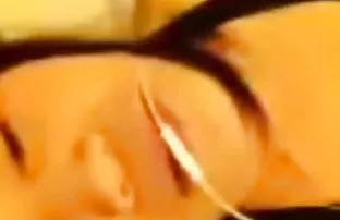 XXX ரஷ்ய பெண்கள் மழையில் தங்கள் துளைகளை கழுவுகிறார்கள்