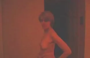 XXX வோலோசாச் முழு அத்தை பெரியவர்களுடன் உடலுறவை விரும்புகிறார்