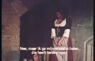 XXX முதிர்ந்த பெண் ஒரு இளம் உஸ்பெக்கால் சிக்கிக் கொள்கிறாள்