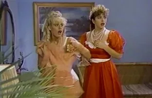 XXX இரண்டு ஆண்கள் ஒரு ஜப்பானிய பெண்ணைப் பிடித்தார்கள்