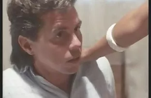 XXX நிற உதடுகள்