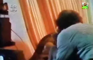 XXX மேடையில் நடனமாடும் குஞ்சுகள்