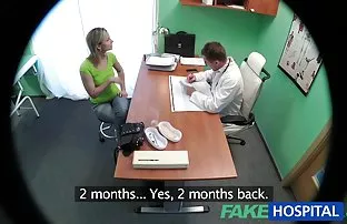 XXX லத்தீன் அழகு ஆண்ட்ரீனா டி லக்ஸ் பியர் உட்மேனின் திட்டத்தில் & quot; எழுந்து ஃபக் & quot