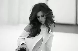 XXX ஒரு நாயுடன் பெண்