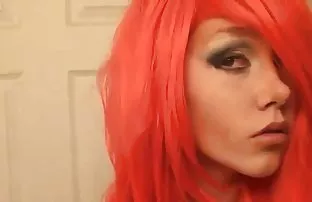 XXX ஒரு புத்தாண்டு தொப்பியில் இருந்த செயலாளர் ஒரு தொப்பியை உறிஞ்சி கொடுத்தார்