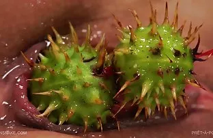 XXX அவர்கள் கூரையில் ஒரு போர்வையை விரித்து அனல்சிக் செய்யத் தொடங்கினர்