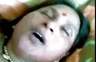 XXX மாறிவரும் க்யூபிகில் அந்நியருடன் பொன்னிறம்