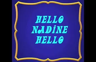 XXX ஸ்டாக்கிங்கில் சூடான பிச் தன்னை உறிஞ்சி கொடுக்கிறது