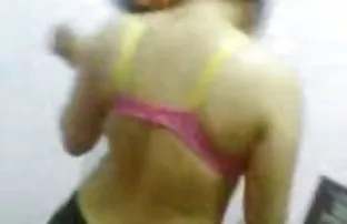 XXX தாய் பெண்ணுடன் மசாஜ் மற்றும் செக்ஸ்