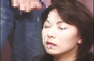 XXX முட்டாள் மாணவர் நடிப்பதற்காக கல்லூரியைத் தவிர்த்தார்